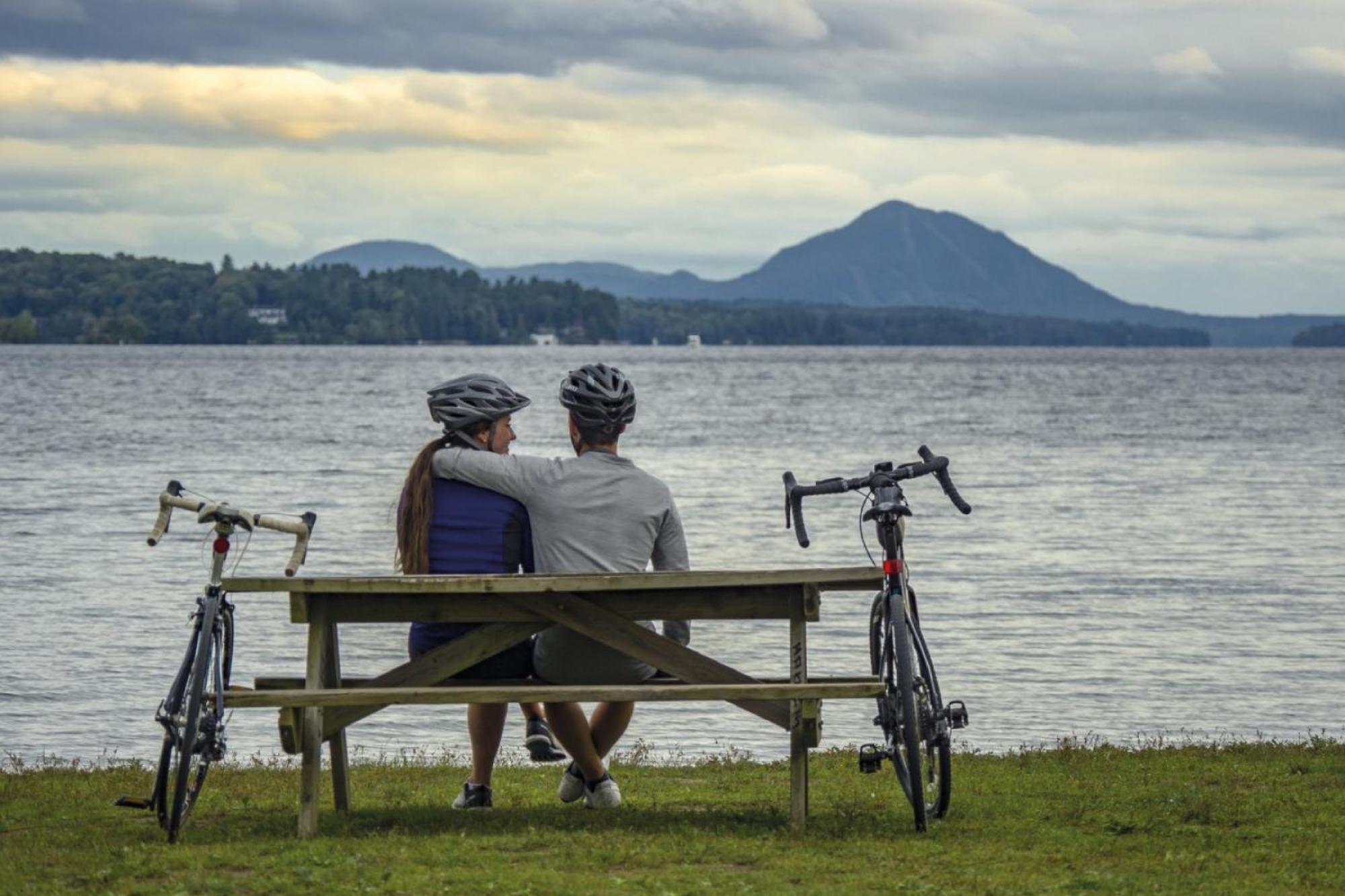 Location Au Sommet Du Lac Magog Buitenkant foto