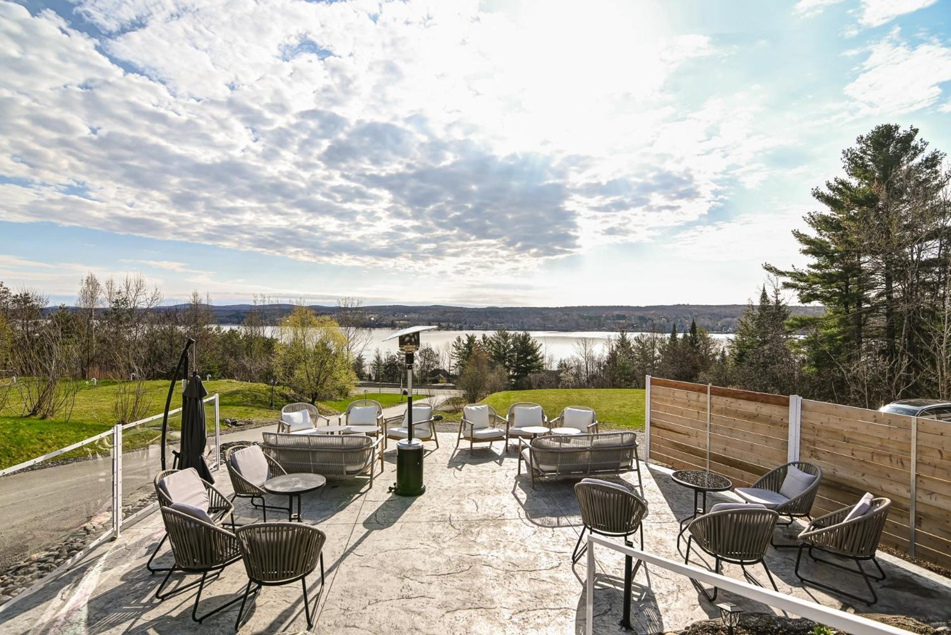 Location Au Sommet Du Lac Magog Buitenkant foto