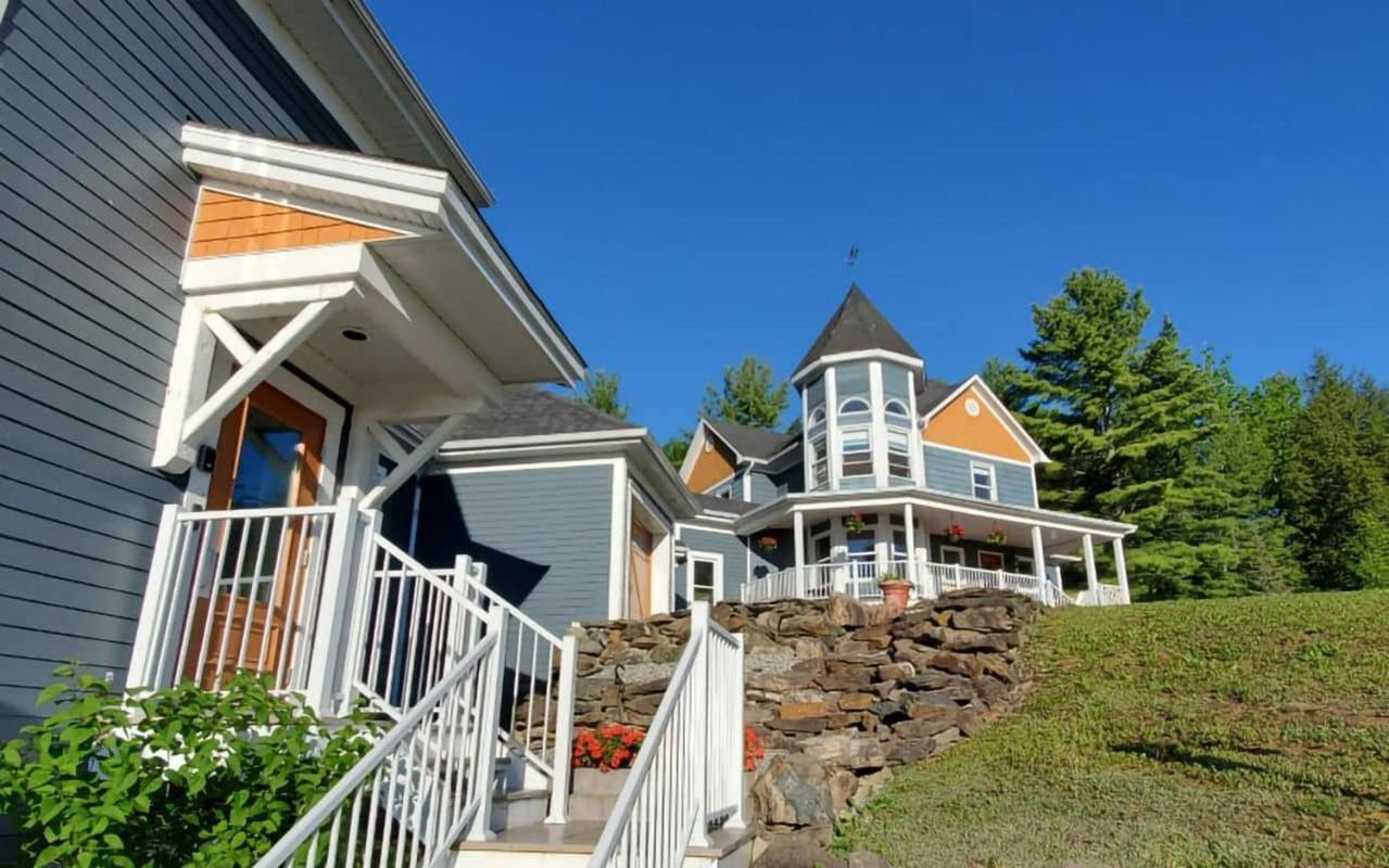 Location Au Sommet Du Lac Magog Buitenkant foto