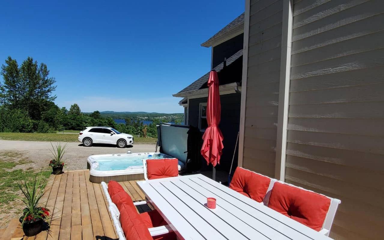 Location Au Sommet Du Lac Magog Buitenkant foto